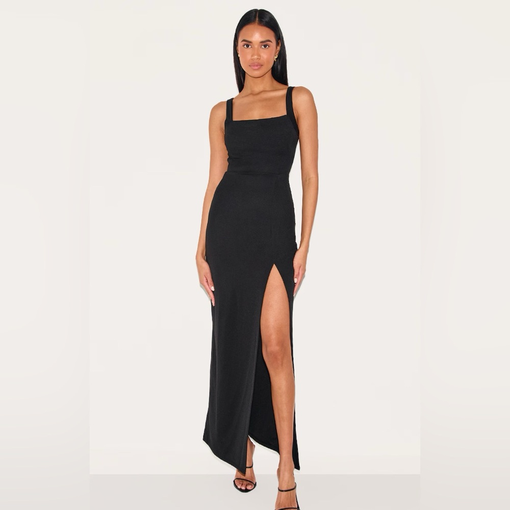 PrettyLittleThing 

NWT- BLACK STRAIGHT NECK MAXI DRESS
NEVER WORN